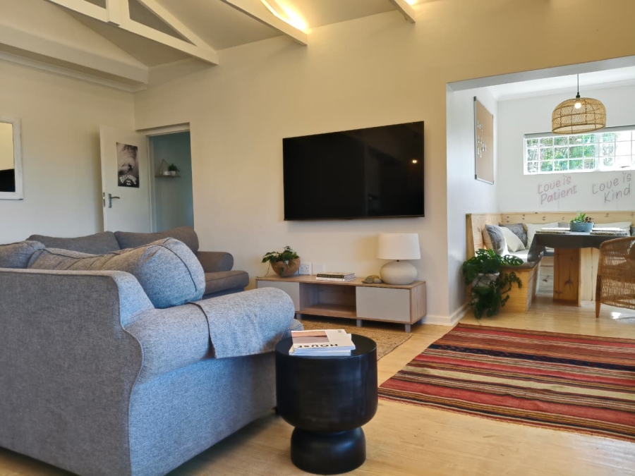 5 Bedroom Property for Sale in Wavecrest Eastern Cape
